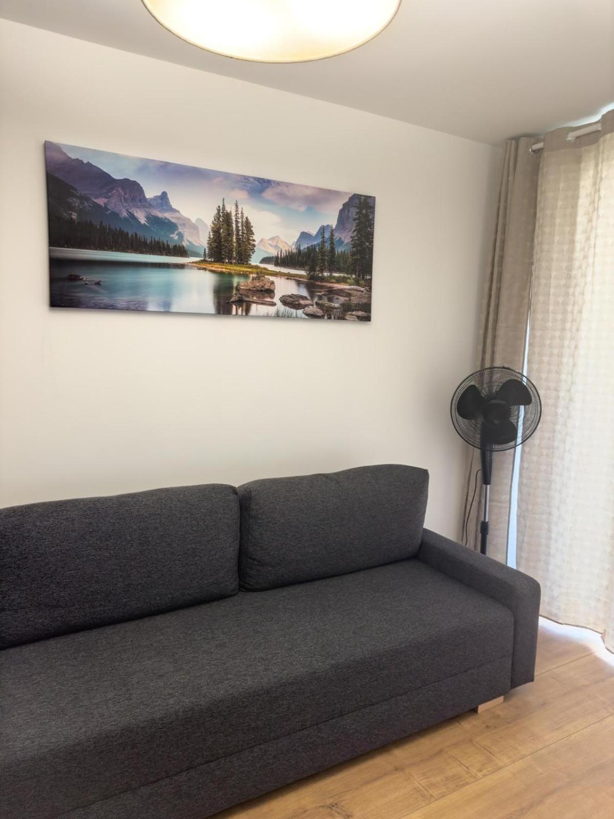 Elegant Two-Room Apartment, Sleeps 4, Near Turon Arena, With Balcony Krakow Exterior photo